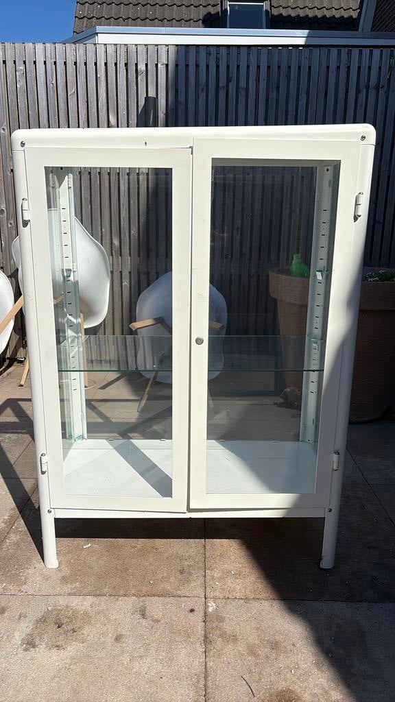 Vitrinekast, Zo goed als nieuw, 150 tot 200 cm, 25 tot 50 cm, 50 tot 100 cm