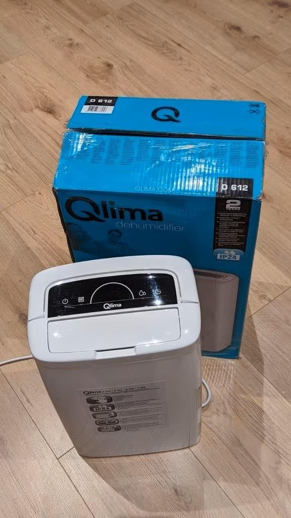 Qlima Luchtontvochtiger - 12 Liter/dag – instelbaar – Timer, Witgoed en Apparatuur, Ophalen of Verzenden, Zo goed als nieuw, Luchtontvochter