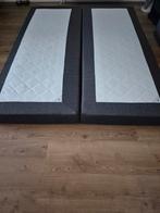 Te koop 2 nette en goede boxspring matrassen., Ophalen, Bruin, Tweepersoons, Zo goed als nieuw