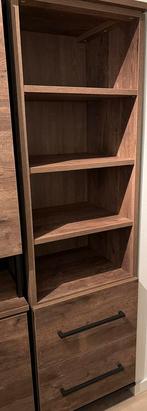 Woonexpress Wandkast Middelburg - MDF - Bruin - 55x190x48 cm, Ophalen, Met plank(en), 50 tot 100 cm, Zo goed als nieuw