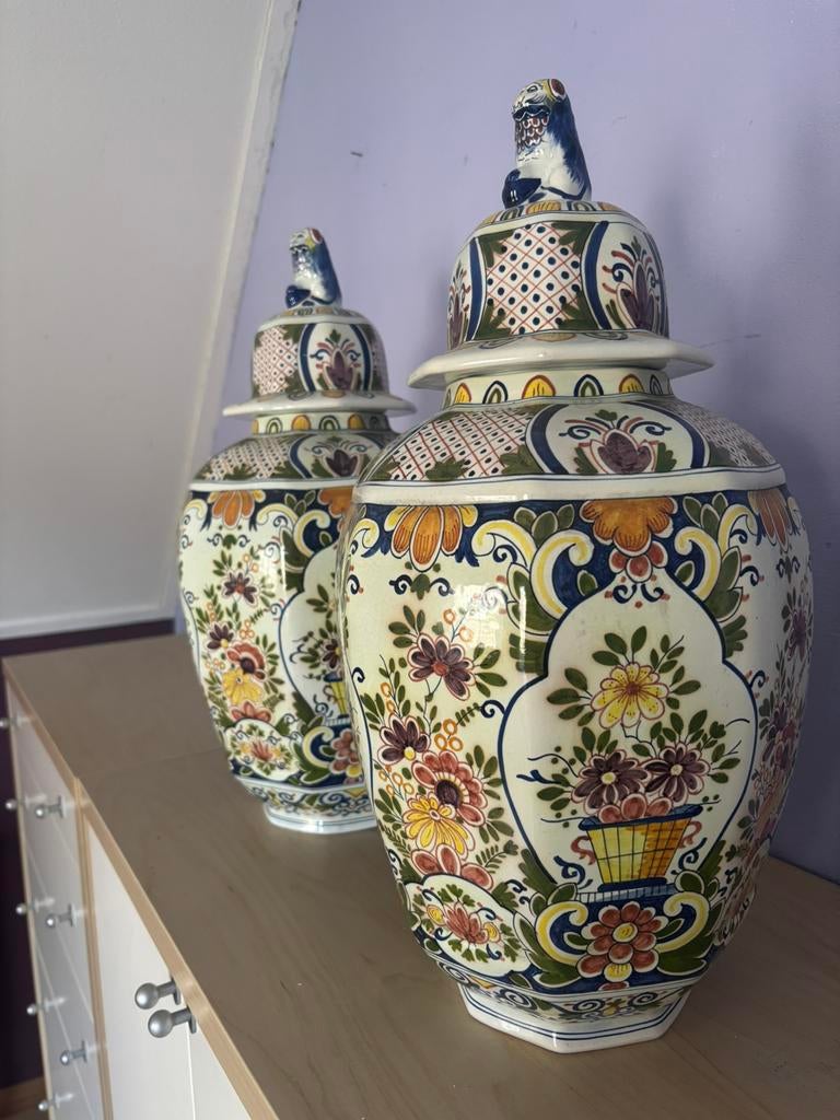 Twee mooie antieke vazen, Ophalen of Verzenden