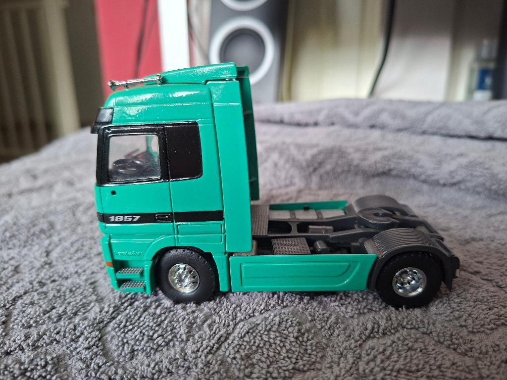 Model Truck - 1:50 - Truck of the year 1997 - TEKNO, Hobby en Vrije tijd, Modelauto's | 1:50, Ophalen of Verzenden, Zo goed als nieuw