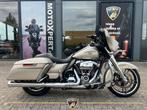 HARLEY-DAVIDSON FLHX STREET GLIDE (2018) HARD CANDY CUSTOM, 2 cilinders, Chopper, Bedrijf, Onbekend