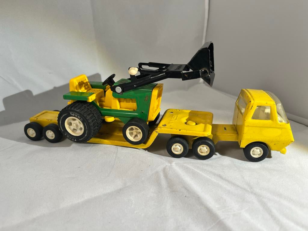 Tonka speelgoedvoertuig met tractor en oplegger, Verzamelen, Speelgoed, Ophalen of Verzenden, Gebruikt