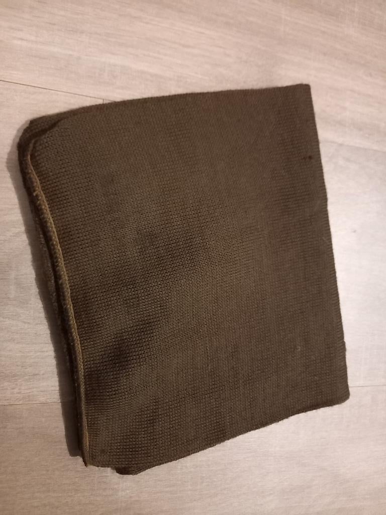 Engelse sjaal of muts 1943., Verzamelen, Militaria | Tweede Wereldoorlog, Verzenden, Engeland, Helm of Baret