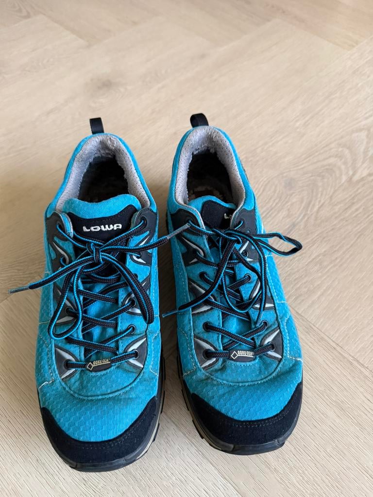 Wandel schoenen, Ophalen of Verzenden, Zo goed als nieuw, Wandelschoenen