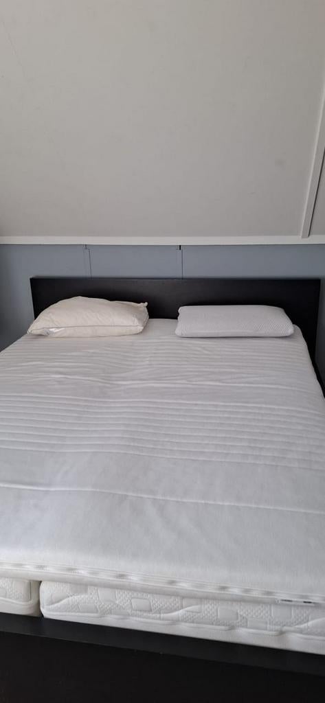 2 pers Ikea Bed met Matrassen, Gebruikt, Stoelenco@hotmail.com, Zwart, Tweepersoons