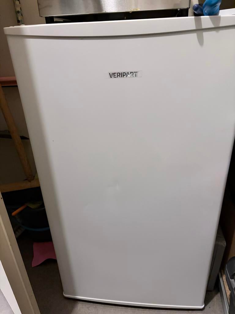 Veripart koelkast met vriesvak, Gebruikt, 100 tot 150 liter, 45 tot 60 cm, Met vriesvak