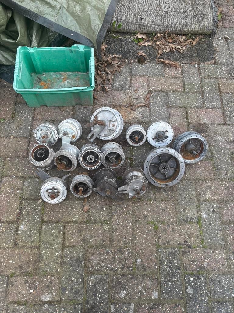 Diverse naven brommer, Ophalen of Verzenden, Zo goed als nieuw, Overige typen, Overige merken