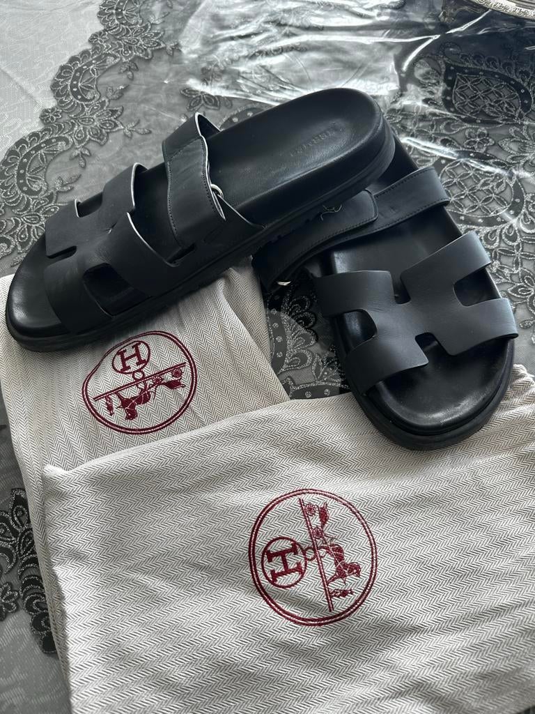 Hermes 43, Kleding | Heren, Schoenen, Sandalen, Zwart, Ophalen of Verzenden, Zo goed als nieuw