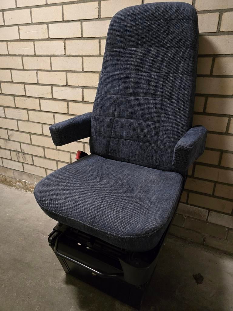 Camper bestuurdersstoel draaibaar & met kluis!, Ophalen, Zo goed als nieuw
