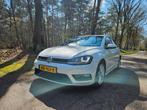 Volkswagen Golf R 2.0 TDI 150PK Variant Pano 2015 Wit Full, Auto's, Voorwielaandrijving, 4 cilinders, Overige bekleding, Wit