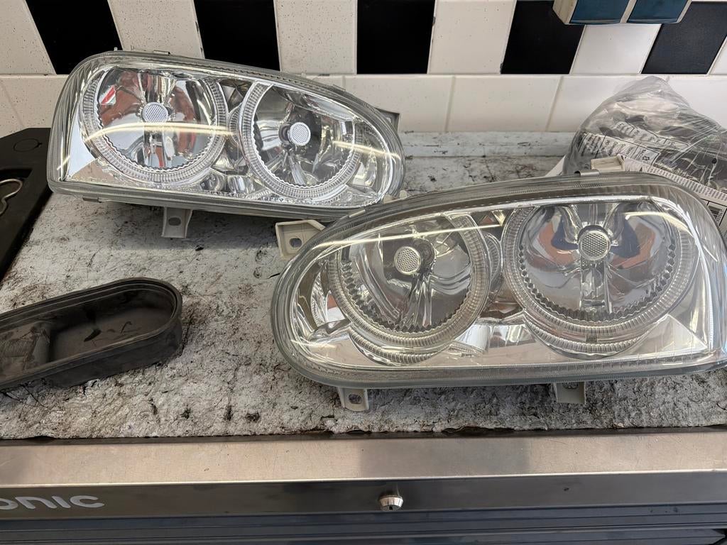 VW Golf MK3 Angel Eyes Koplampen - Gebruikt, Auto-onderdelen, Ophalen of Verzenden, Gebruikt, Volkswagen