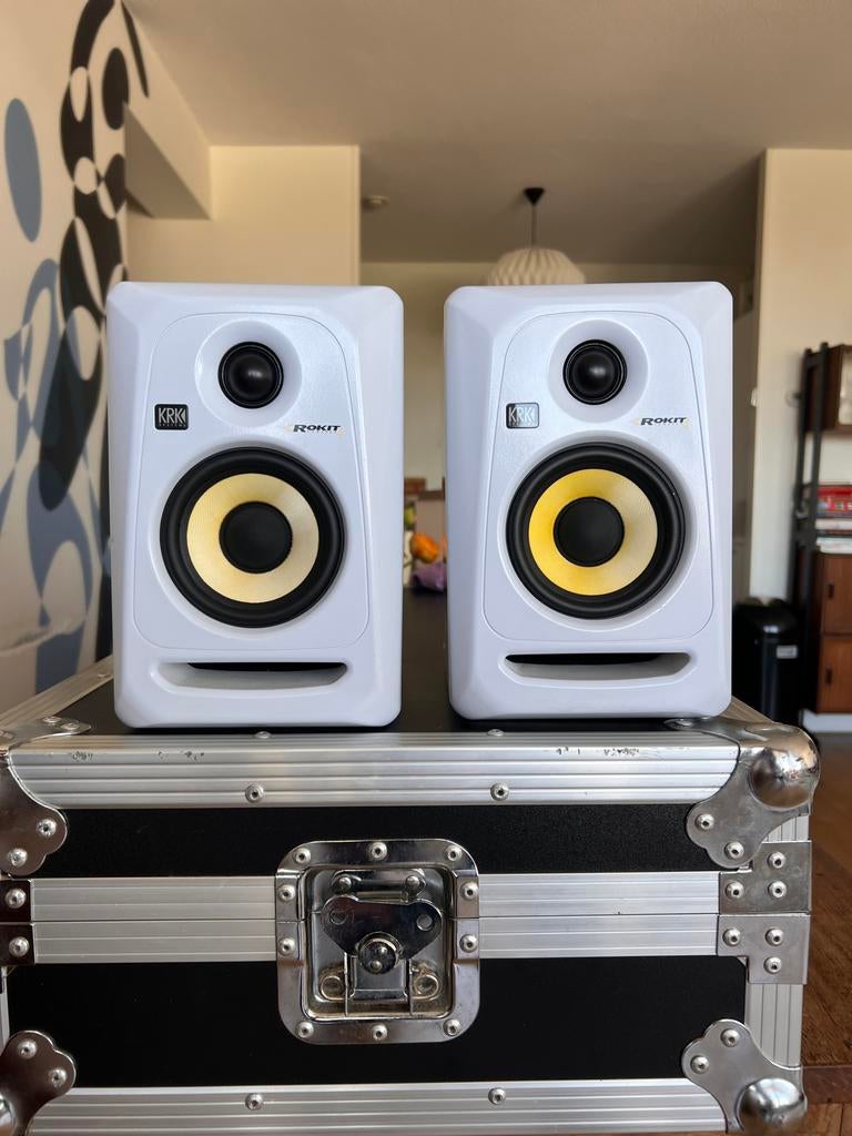 KRK Rokit 4 G3 Studiomonitoren met Vogels wandbeugels, Overige merken, Gebruikt, Ophalen of Verzenden, Minder dan 60 watt