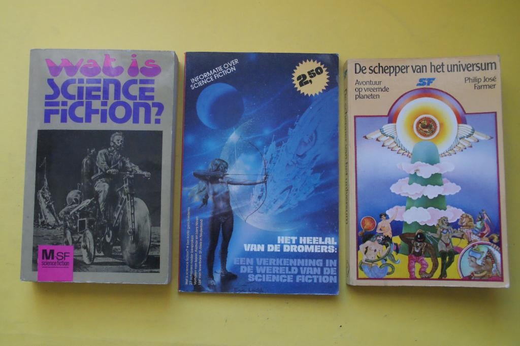 3X WAT IS SCIENCE FICTION? + DE SCHEPPER VH UNIVERSUM + INFO, Ophalen of Verzenden, Zo goed als nieuw