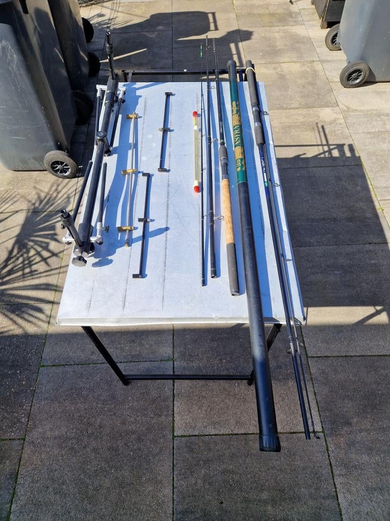 Te koop visspullen, Ophalen, Zo goed als nieuw