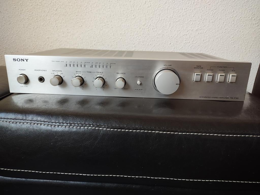 Sony TA-F30 Geïntegreerde Stereo Versterker, Audio, Tv en Foto, Versterkers en Receivers, Gebruikt, Ophalen of Verzenden, 60 tot 120 watt