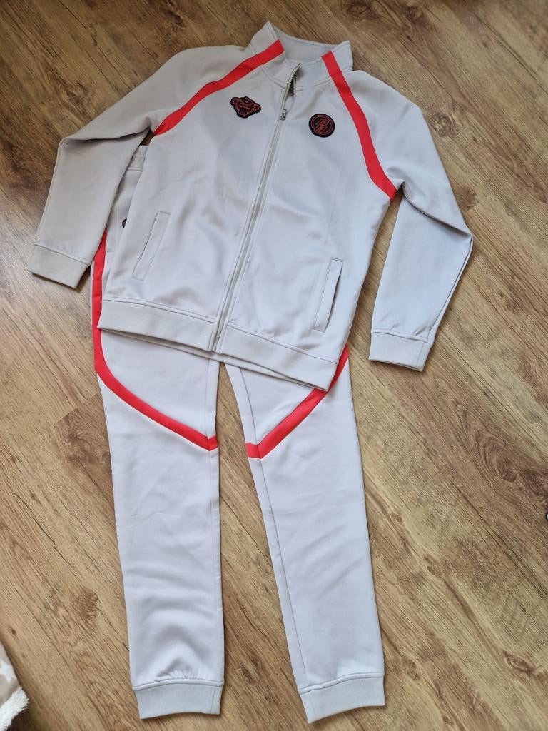 Black Bananas trainingspak maat 176, Kinderen en Baby's, Kinderkleding | Maat 176, Ophalen of Verzenden