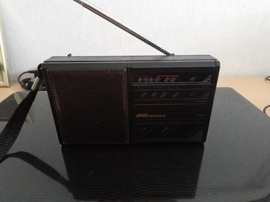 AWA Radiola B139 Draagbare Radio FM/AM, Ophalen, Gebruikt, Radio