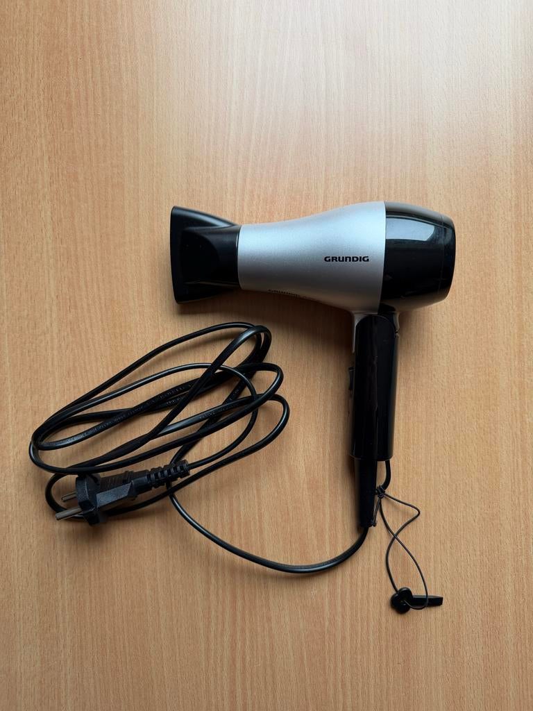 Grundig Föhn - Compacte en Krachtige Haardroger, Ophalen of Verzenden, Gebruikt, Haarverzorging