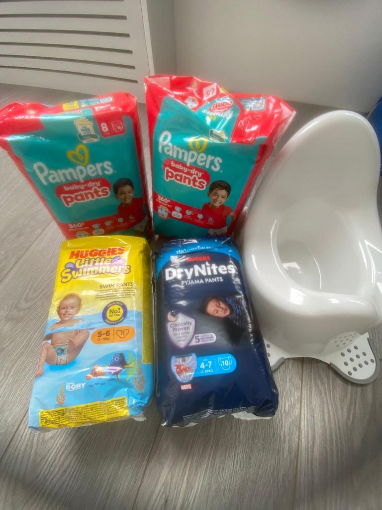 Pampers, Huggies en DryNites luiers +  gratis potje, Ophalen, Zo goed als nieuw