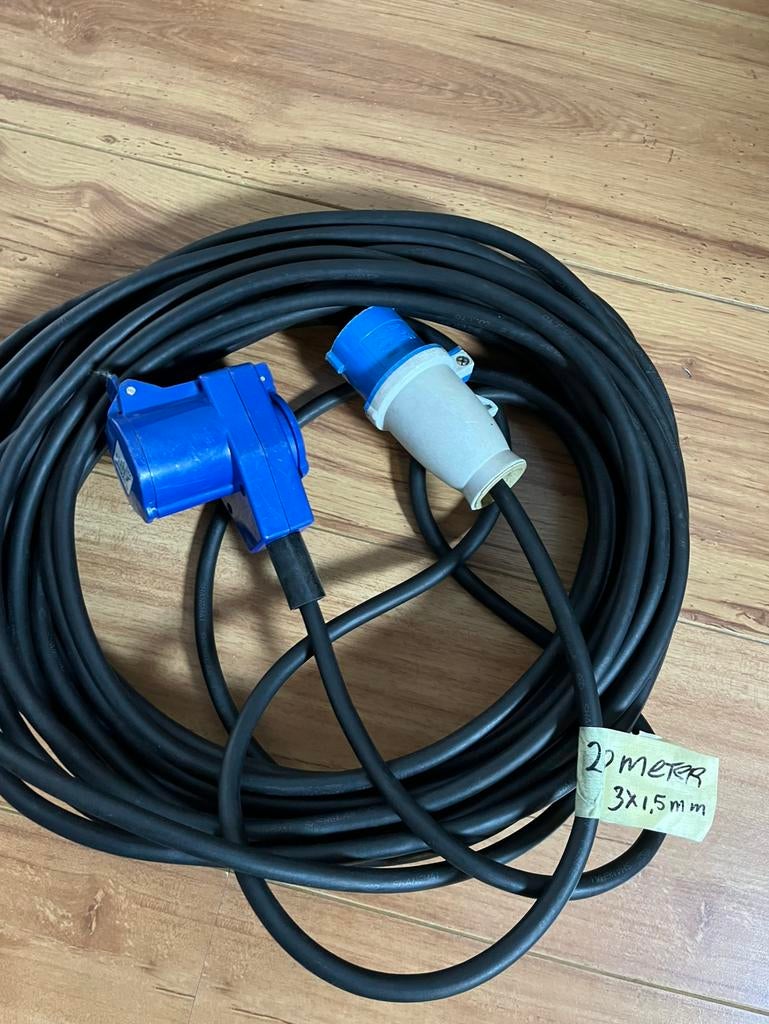 Stroomkabel voor caravan met CEE stekkers, Caravans en Kamperen, Caravan accessoires, Ophalen, Zo goed als nieuw