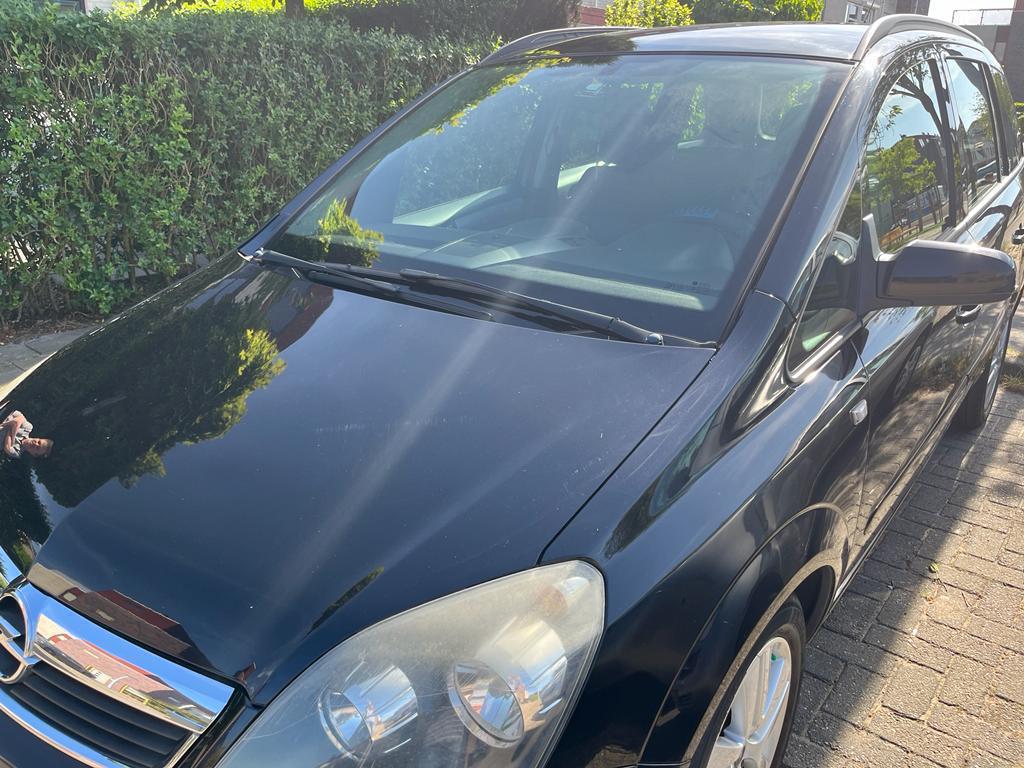 Opel Zafira 2.2 2006 Zwart, Auto's, Voorwielaandrijving, Stof, 7 stoelen, Zwart