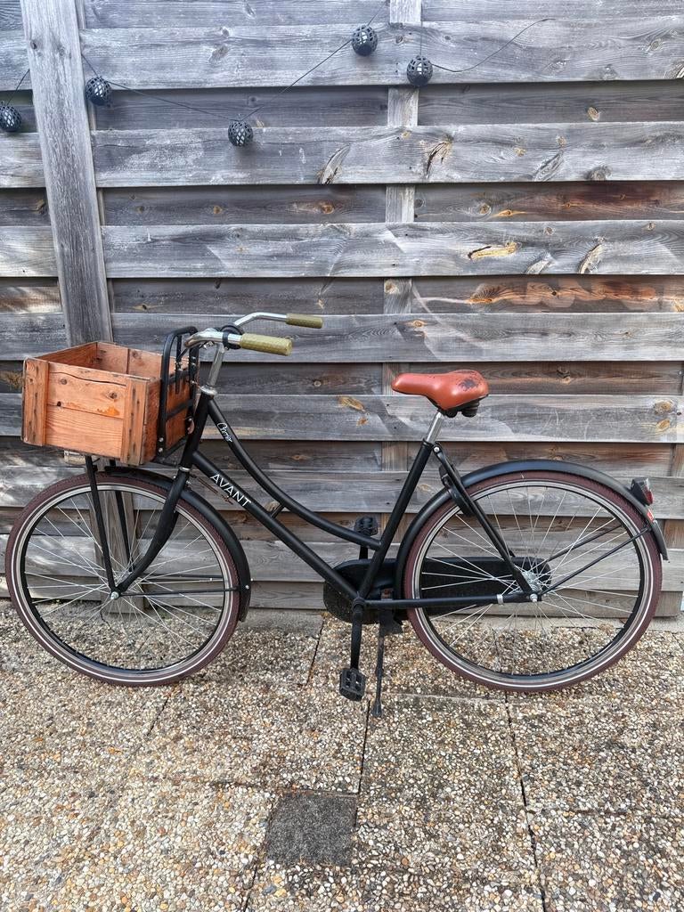 Damesfiets met houten krat, Ophalen, Gebruikt