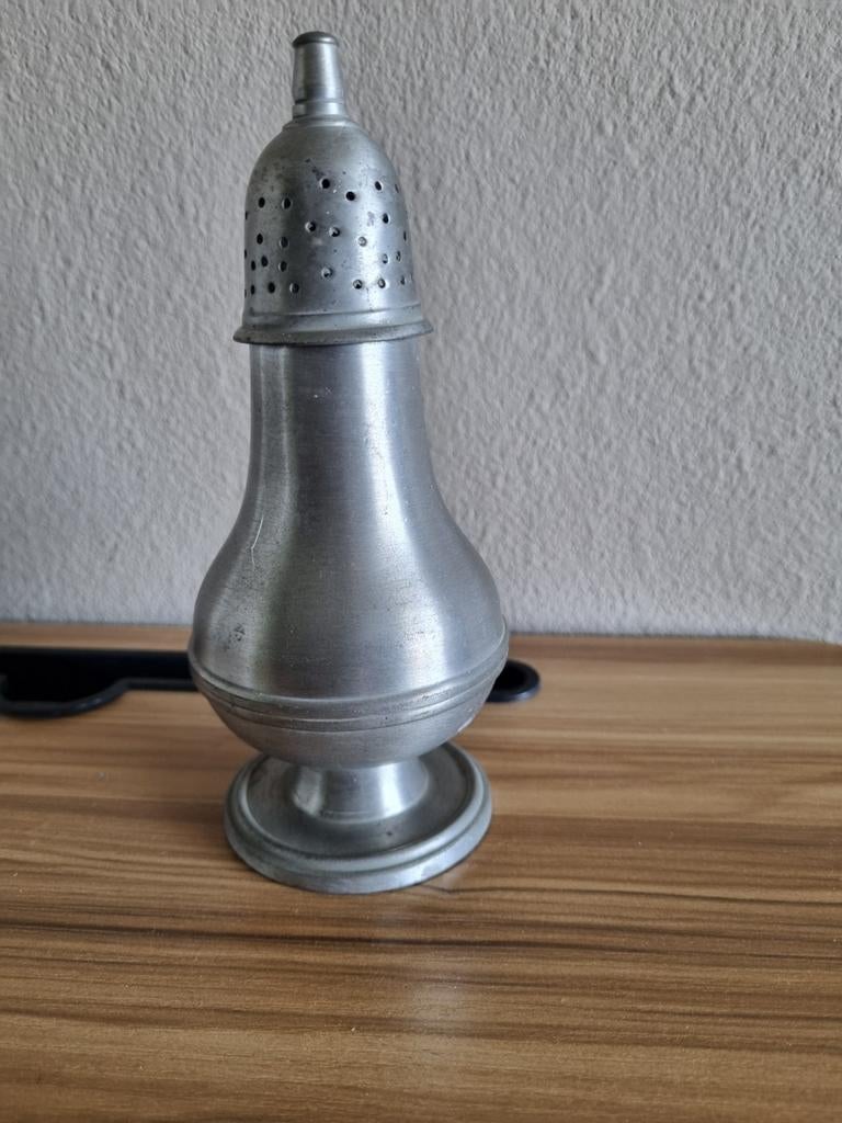 Vintage strooier merkloos, Ophalen