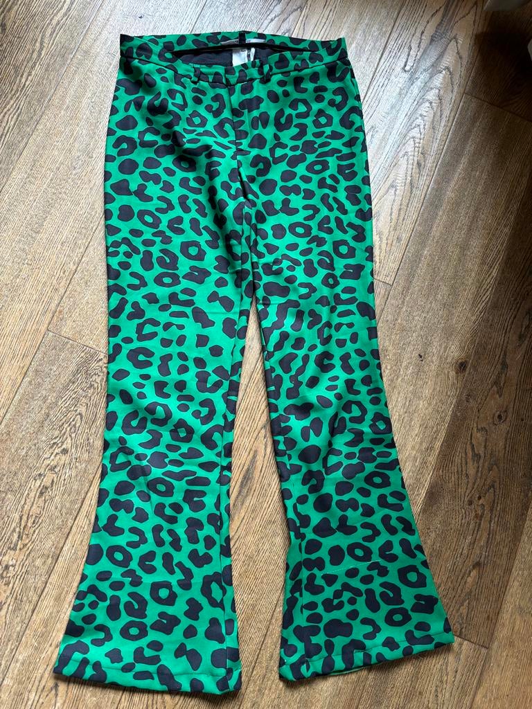 Stieglitz flared broek maat 38 - Groen met zwarte print, Maat 38/40 (M), Ophalen of Verzenden, Lang, Gedragen