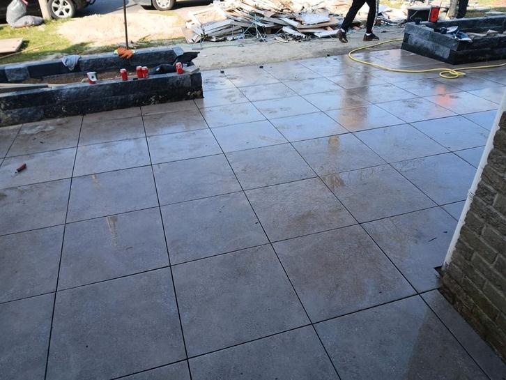 Loohuis bestrating  voor kwaliteit en service, Diensten en Vakmensen, Tuinmannen en Stratenmakers