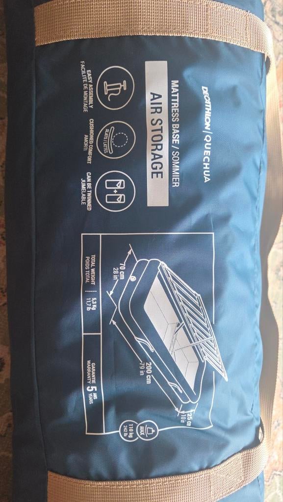 Decathlon Quechua opblaas veldbed met opbergruimte, Ophalen