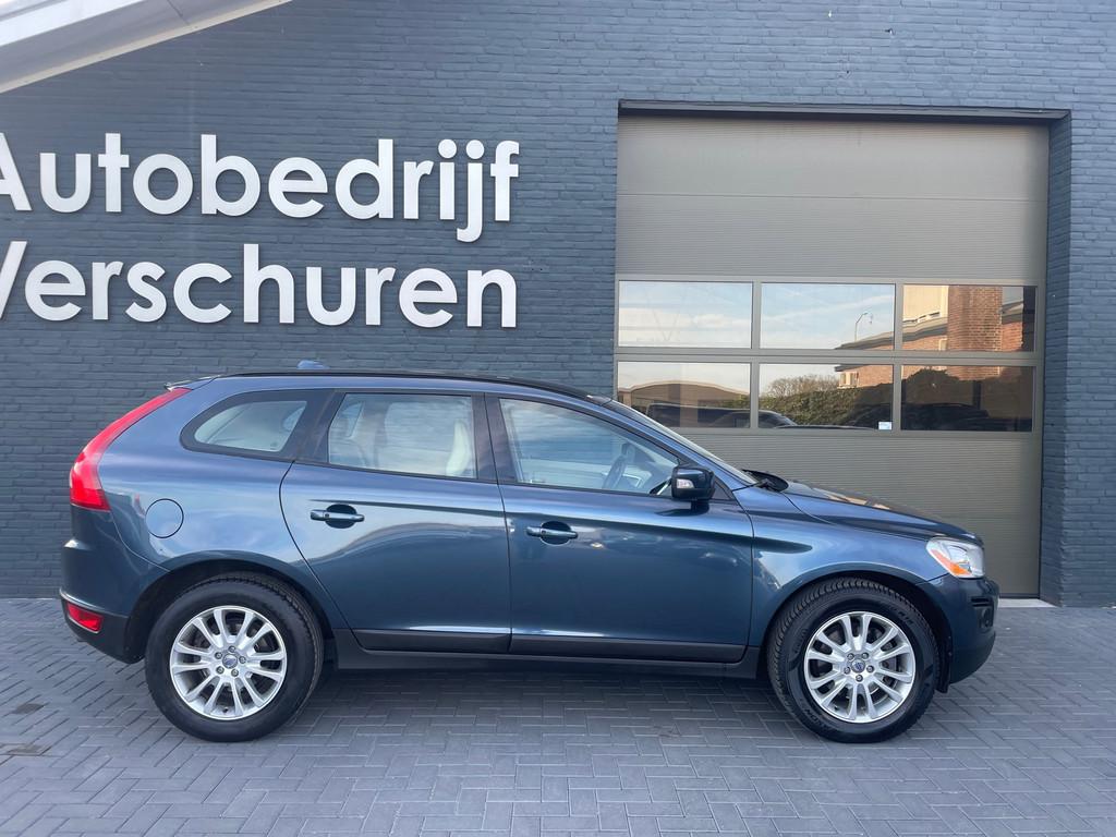 Volvo XC60 3.0 T6 AWD Summum xenon trekhaak pdc voor + achte, Auto's, Automaat, Gebruikt, Blauw, Bedrijf