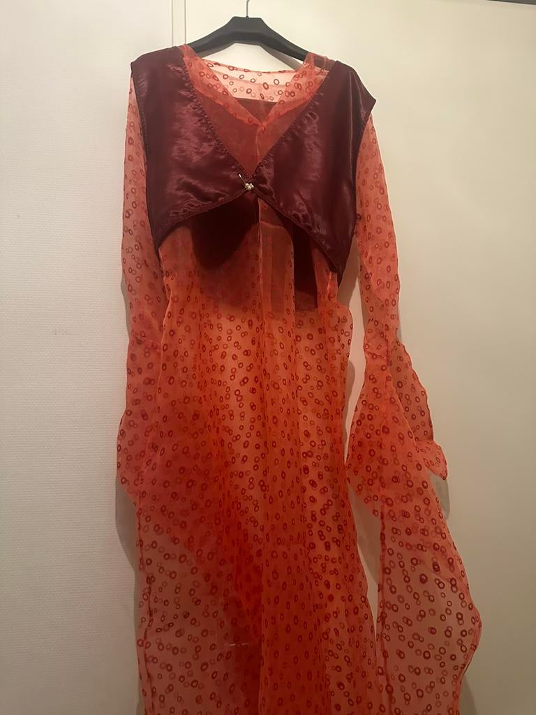 Traditioneel Kurdish kleren, Maat 42/44 (L), Cocktailjurk, Ophalen of Verzenden, Zo goed als nieuw