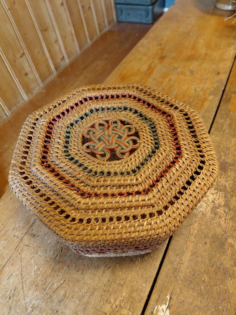 Handgevlochten rieten mand., Ophalen of Verzenden