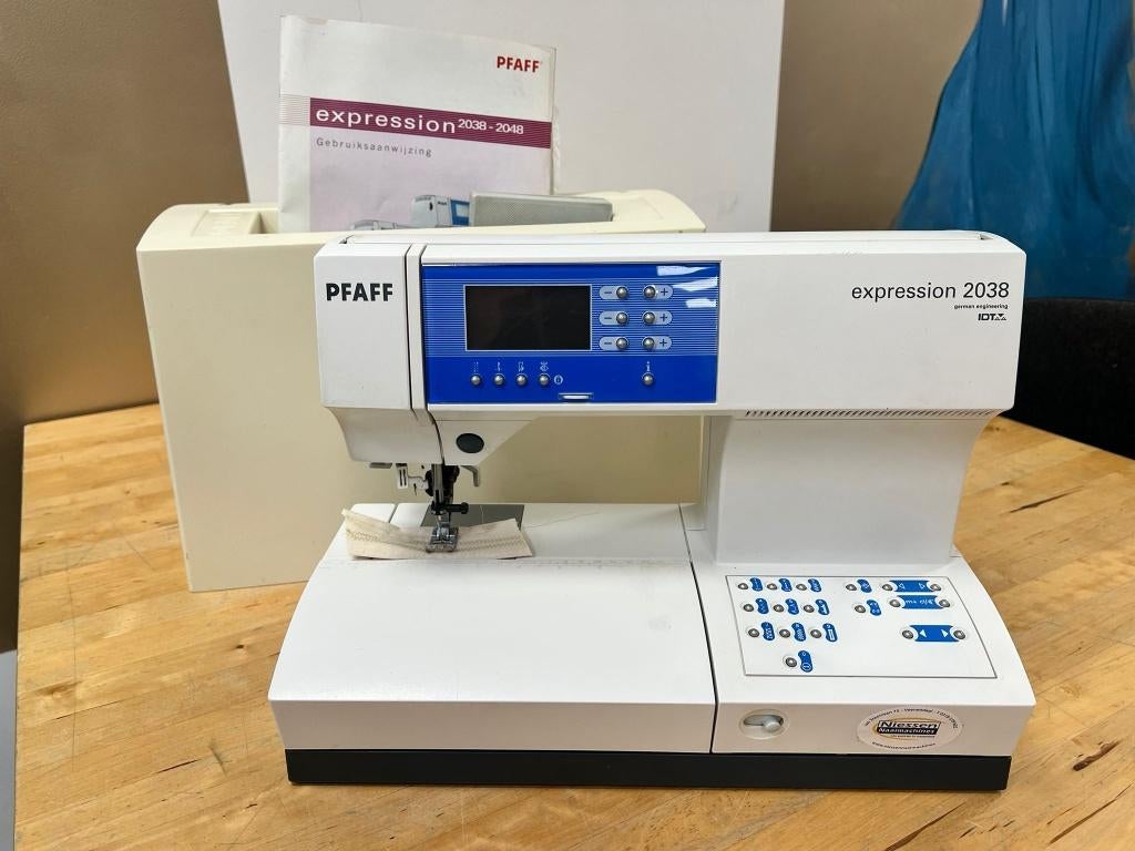 Pfaff expression 2038, Hobby en Vrije tijd, Naaimachines en Toebehoren, Ophalen of Verzenden, Gebruikt, Naaimachine, Pfaff