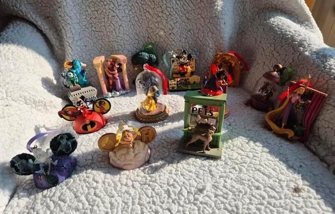 Disney Sketchbook Ornamenten Collectie, Ophalen of Verzenden, Overige figuren, Zo goed als nieuw, Beeldje of Figuurtje