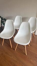 4 Witte Kunststof Kuipstoelen, Ophalen, Kunststof, Gebruikt, Wit
