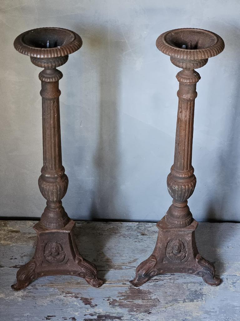 Mooie set gietijzeren kandelaars, Ophalen of Verzenden, Overige materialen