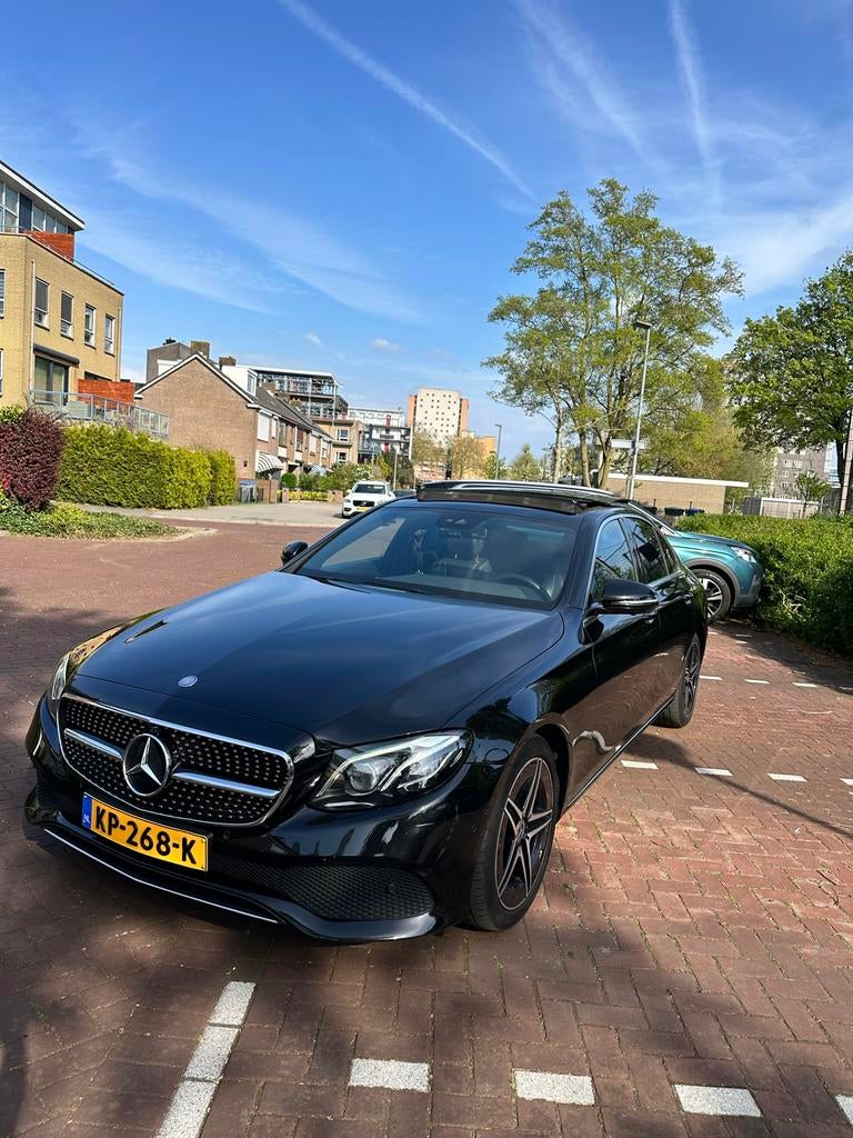 Mercedes-Benz E-Klasse E200d 11-2016- Luxe, Auto's, Automaat, Achterwielaandrijving, Zwart, 4 cilinders