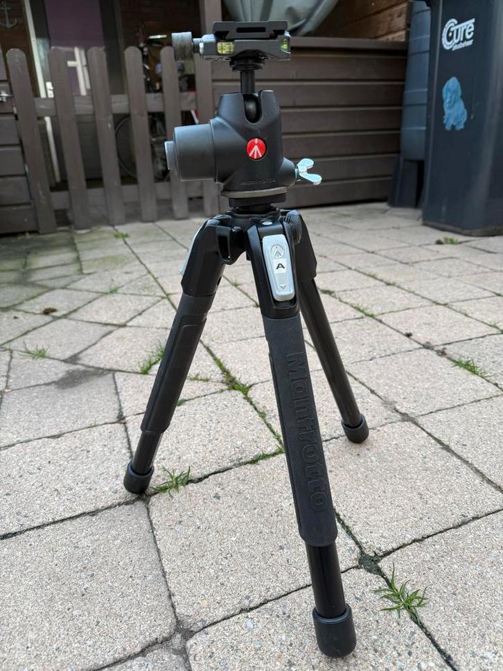 Manfrotto Tafelstatief - Compact en Stevig, Audio, Tv en Foto, Fotografie | Statieven en Balhoofden, Gebruikt, Ministatief, Minder dan 150 cm