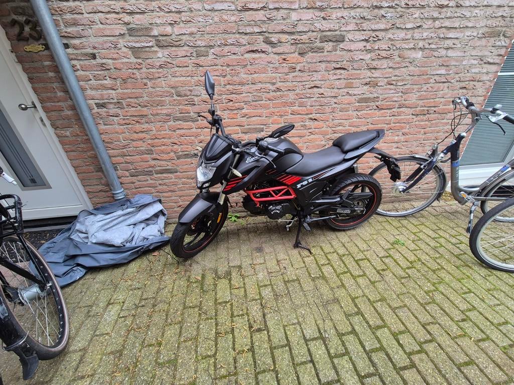 Killerbee F51 brommer, Ophalen, Gebruikt, Maximaal 45 km/u, 4 versnellingen