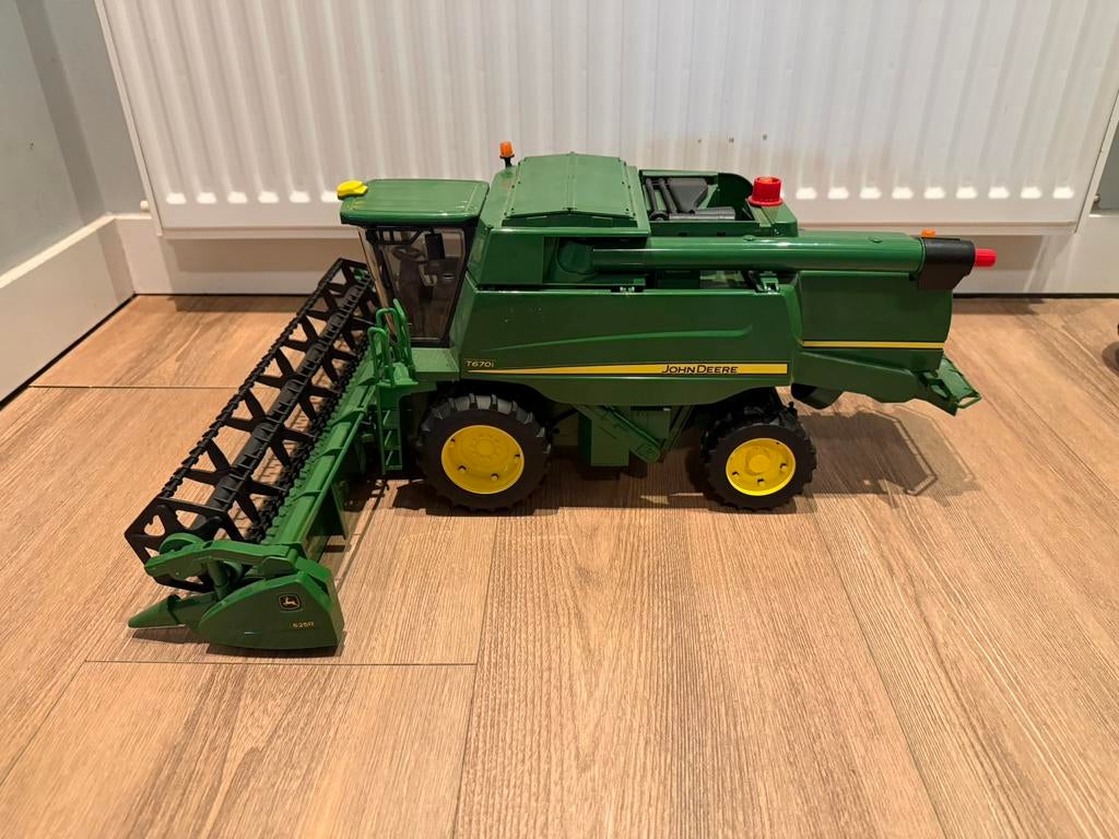 Verschillende trekkers en machines gebruikt, Ophalen of Verzenden, Zo goed als nieuw, Tractor of Landbouw, Overige merken