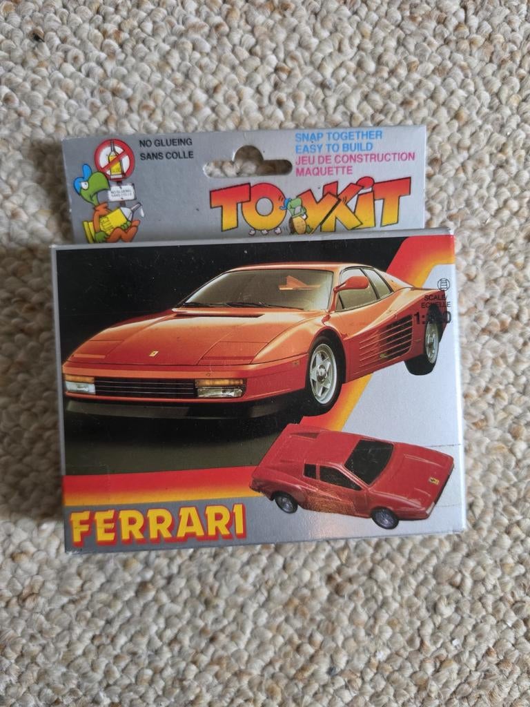 Oude Games Ferrari Testarossa modelauto model kit bouwdoos, Hobby en Vrije tijd, Modelbouw | Auto's en Voertuigen, Zo goed als nieuw