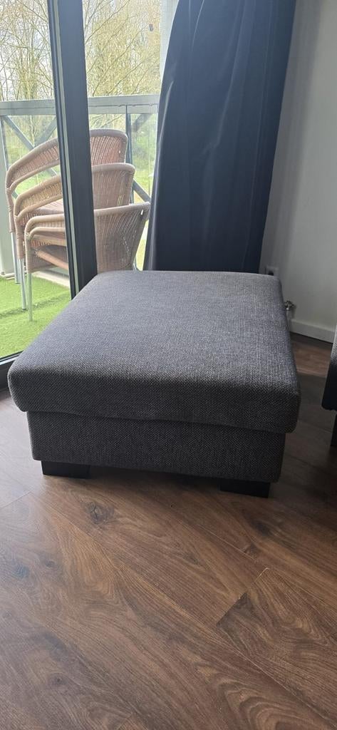 IKEA voetenbank met opbergruimte antraciet, Huis en Inrichting, Banken | Voetenbanken en Poefen, Ophalen, Zo goed als nieuw, Rechthoekig