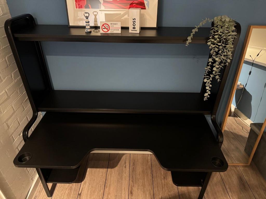 IKEA bureau Fredde, Ophalen, Zwart, Hout, In hoogte verstelbaar