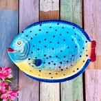 Visschaal majolica keramiek handgeschilderde schaal vis, Gebruikt, Keramiek, Ophalen of Verzenden, Schaal of Schalen