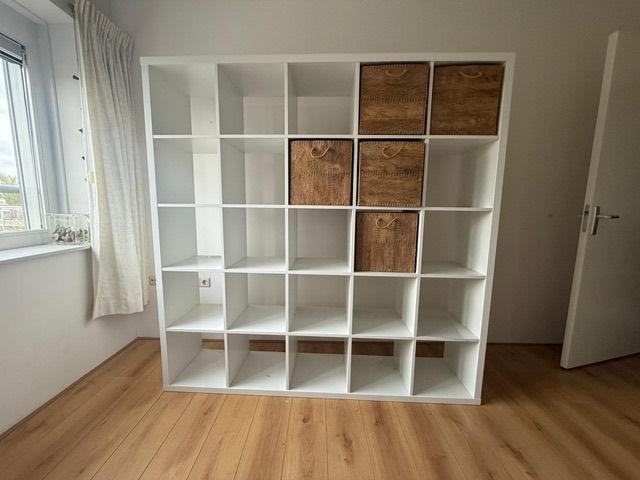 Kalax kast (5 X 5 vakken), Ophalen, Met plank(en), 150 tot 200 cm, Zo goed als nieuw