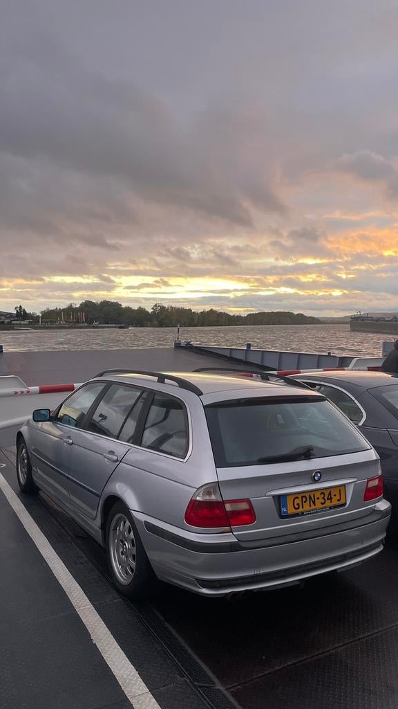 Bmw 320 niew apk, Zwart, Stationwagon, Handgeschakeld, Particulier