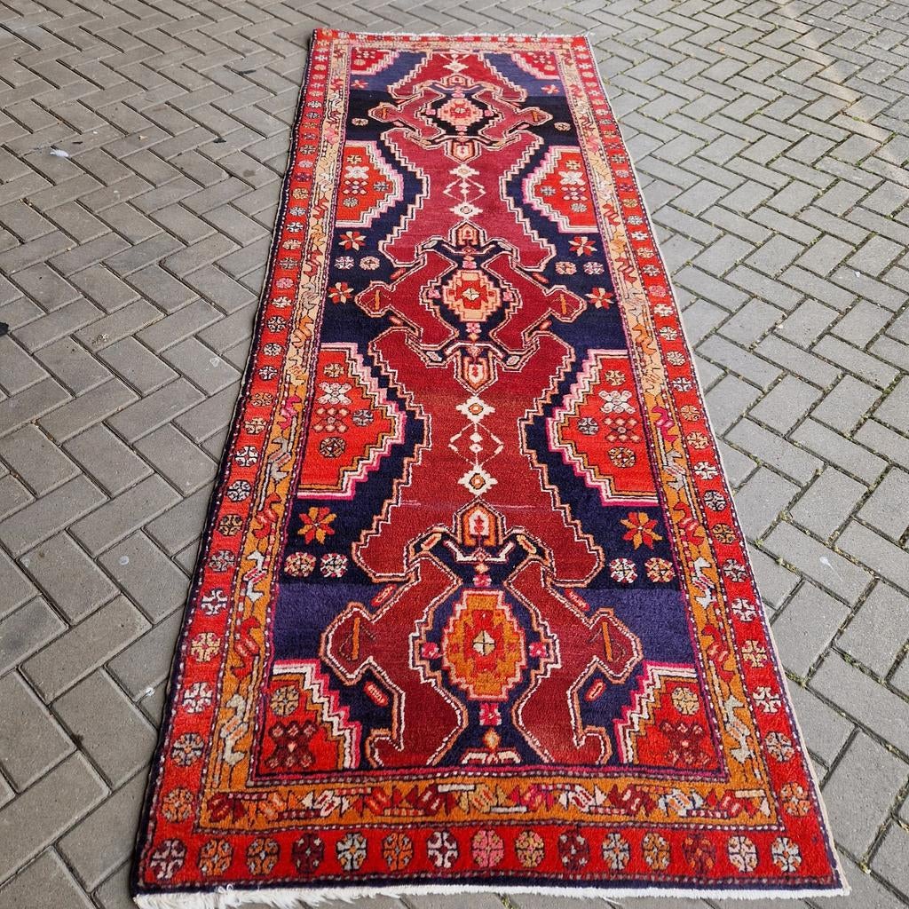 Antieke pers handgemaakt perzisch tapijt loper halloper, Kolibrivintagehal@gmail.com, Gebruikt, 100 tot 150 cm, Aaldertgeertsstraat 43 Olst
